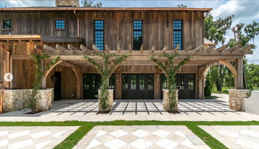 GALLERY: EXTERIORS 28